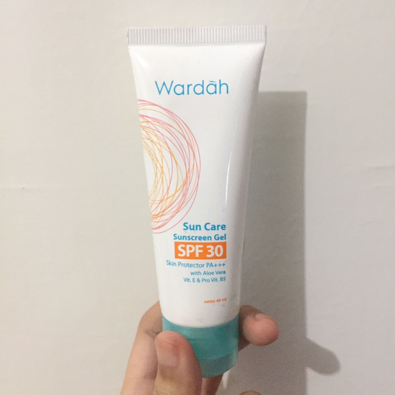 Sunscreen Wardah SPF 30, Perlindungan Maksimal, Kulit Terawat